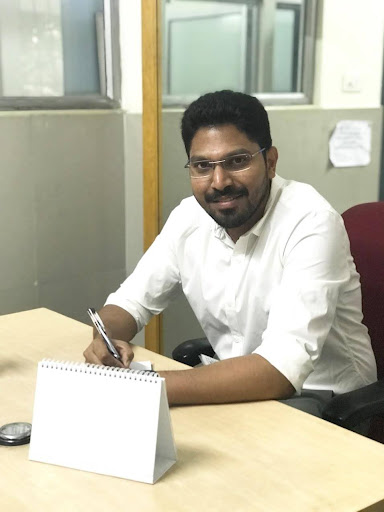 Dr. V Singaravelu 
